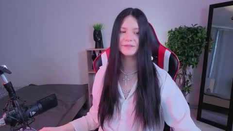 Snapshot of mariax_ chatting on 02.14.26 Maria online show from 02.14.26