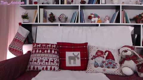 Snapshot of marie_antoinette62 chatting on 12.23.24 Maria online show from 12.23.24