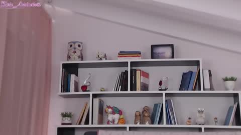 Snapshot of marie_antoinette62 chatting on 02.23.25 Maria online show from 02.23.25