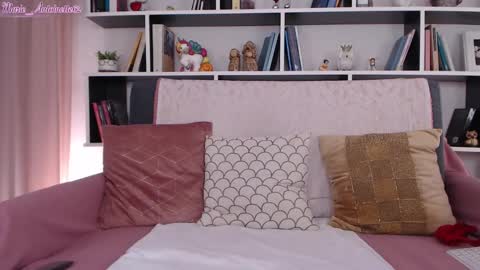 Snapshot of marie_antoinette62 chatting on 02.24.25 Maria online show from 02.24.25