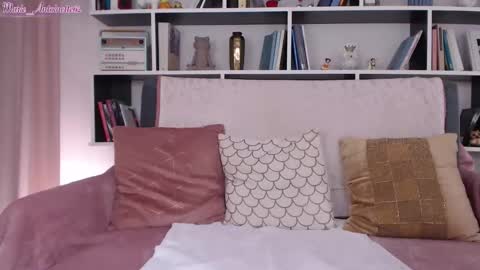 Snapshot of marie_antoinette62 chatting on 09.18.25 Maria online show from 09.18.25