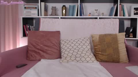 Snapshot of marie_antoinette62 chatting on 10.23.25 Maria online show from 10.23.25