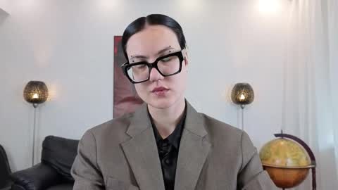 Snapshot of marie_fitch chatting on 05.12.26 Marie Fitch online show from 05.12.26