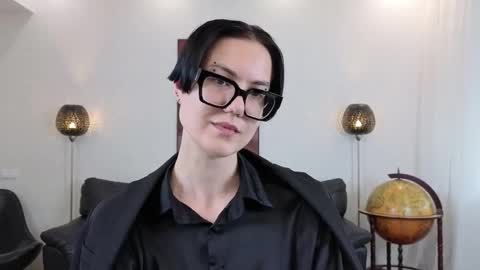 Snapshot of marie_fitch chatting on 05.22.26 Marie Fitch online show from 05.22.26