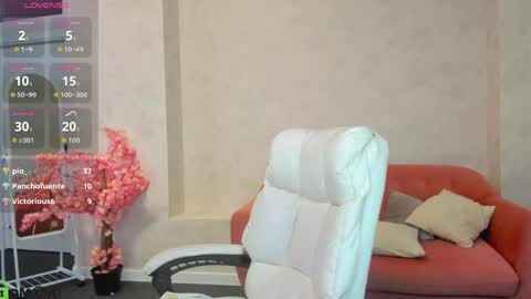 marie_hayes online show from 05.18.26