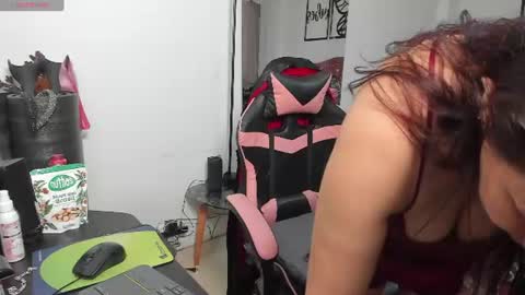 Snapshot of marie_mature chatting on 06.29.26 marie online show from 06.29.26