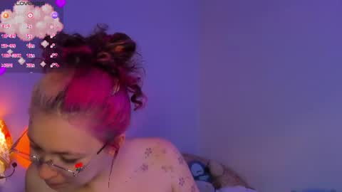 Snapshot of marieetaylor chatting on 06.14.26 Mariee online show from 06.14.26