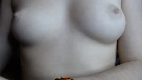 Snapshot of mariel_sins21 chatting on 12.20.24 Mariie online show from 12.20.24