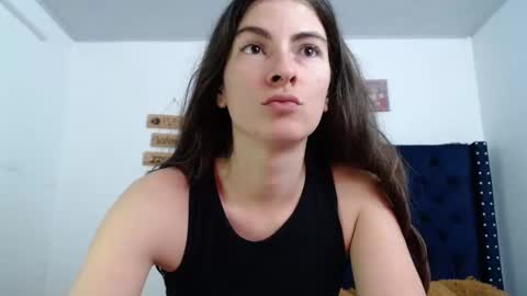 Snapshot of mariel_sins21 chatting on 03.09.25 Mariie online show from 03.09.25