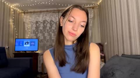 Snapshot of marielamilewski chatting on 11.19.25 Marie online show from 11.19.25