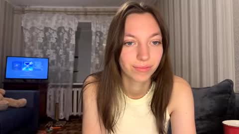 Snapshot of marielamilewski chatting on 11.27.25 Marie online show from 11.27.25