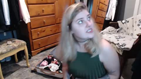 marigoldrue online show from 09.25.25