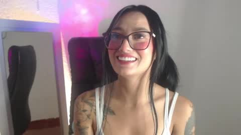 Snapshot of mariianadiaz1_ chatting on 05.21.26 Maryyy online show from 05.21.26
