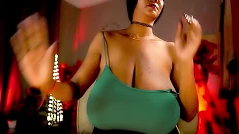 Nikita - Scroll down and read my bio please. New Pictures in Bio online show from 01.08.26