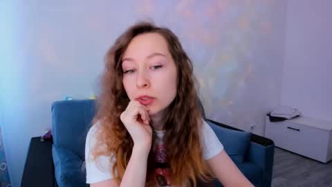 Snapshot of marilinal chatting on 02.17.25 Marilina online show from 02.17.25