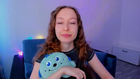 Snapshot of marilinal chatting on 02.18.25 Marilina online show from 02.18.25