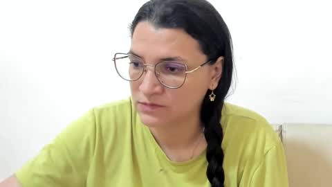 Snapshot of marilyn_garcia chatting on 03.03.26 MARILYN SEXY online show from 03.03.26