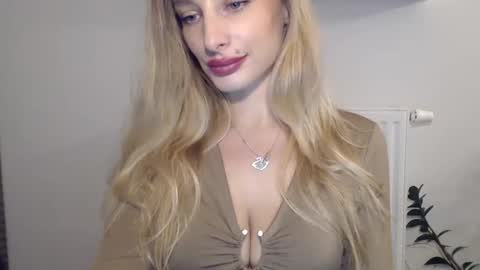 MarilynDevilish online show from 01.04.25