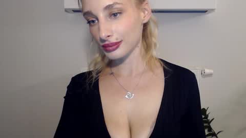 MarilynDevilish online show from 01.15.25