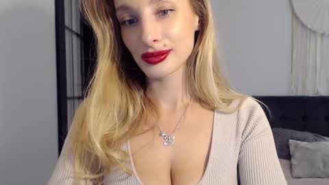 MarilynDevilish online show from 02.10.25