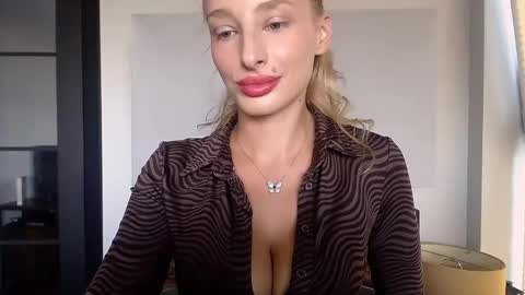 MarilynDevilish online show from 09.11.25