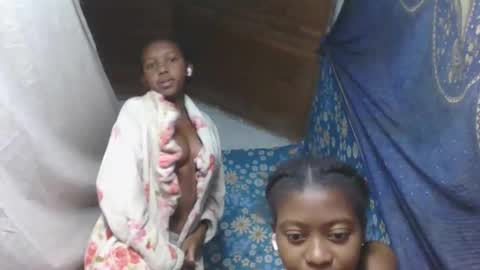Snapshot of marinagold69 chatting on 05.25.26 marinagold69 online show from 05.25.26