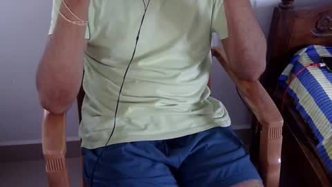 The SHY UncutBoy online show from 11.24.25