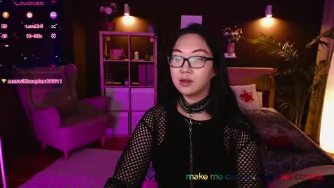 Snapshot of marine_vact chatting on 03.06.25 Marine online show from 03.06.25