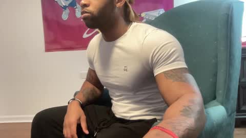 Snapshot of marineguyk19 chatting on 02.13.25 Z online show from 02.13.25