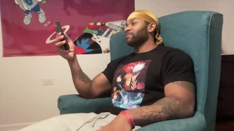 Snapshot of marineguyk19 chatting on 02.18.25 Z online show from 02.18.25