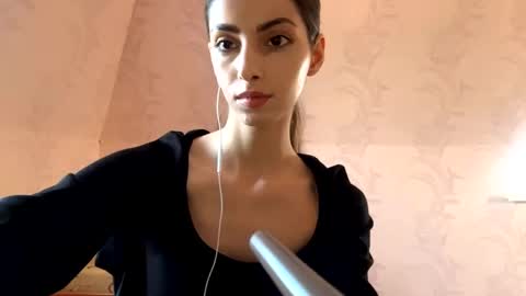 Anny online show from 05.14.26