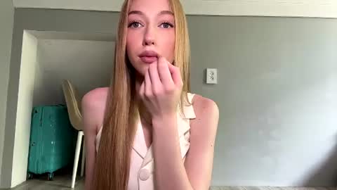 Amelia online show from 06.25.26