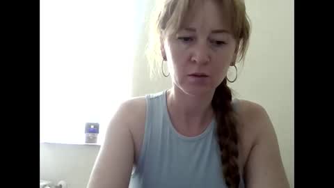 Snapshot of marizafouset chatting on 06.01.26 MarizaFouset online show from 06.01.26