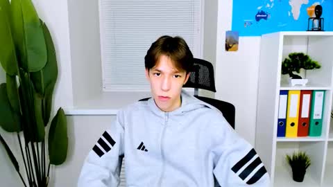 Mark online show from 10.08.25