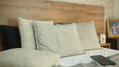 Mark online show from 02.03.25