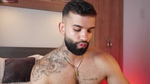 Mark online show from 09.27.25