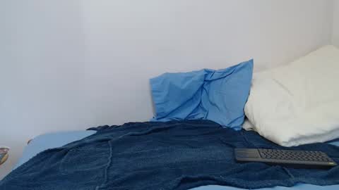 Snapshot of mark_islington chatting on 12.17.25 mark_islington online show from 12.17.25