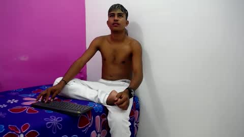 Snapshot of mark_latin18 chatting on 02.07.25 mark_latin18 online show from 02.07.25