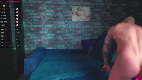 Snapshot of mark_normal chatting on 01.28.25 Mark online show from 01.28.25