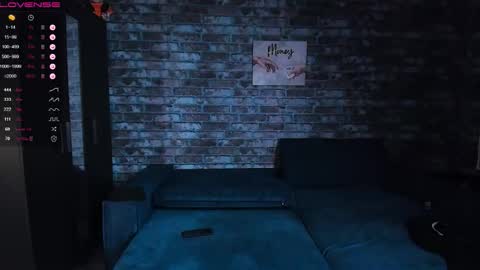 Snapshot of mark_normal chatting on 10.05.25 Mark online show from 10.05.25