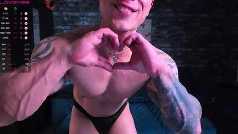 Snapshot of mark_normal chatting on 10.07.25 Mark online show from 10.07.25