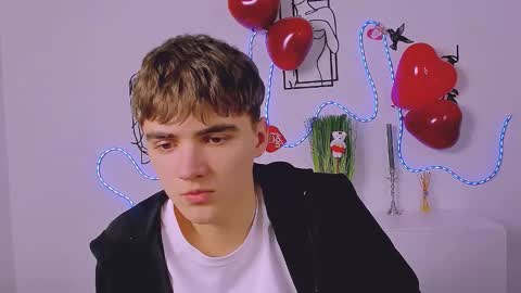 Snapshot of mark_sir chatting on 02.09.26 mark_sir online show from 02.09.26