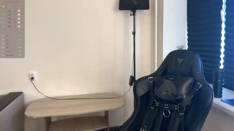 Snapshot of markcarthy chatting on 09.13.25 Mark online show from 09.13.25