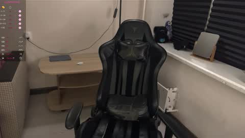 Mark online show from 12.05.25