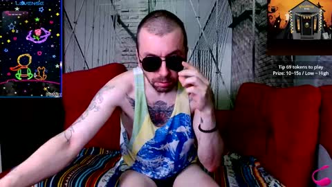 Snapshot of markus_rivas chatting on 10.14.25 markus rivas online show from 10.14.25