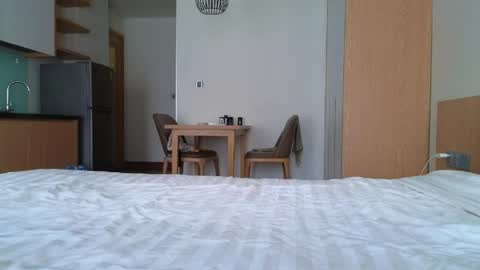 Mary online show from 04.15.26