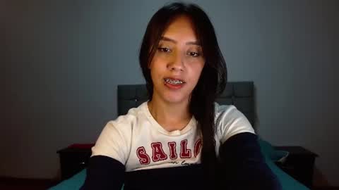 Snapshot of maroval2 chatting on 07.01.26 maroval online show from 07.01.26