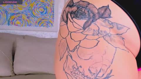 Snapshot of marrenar chatting on 09.28.25 Mari online show from 09.28.25