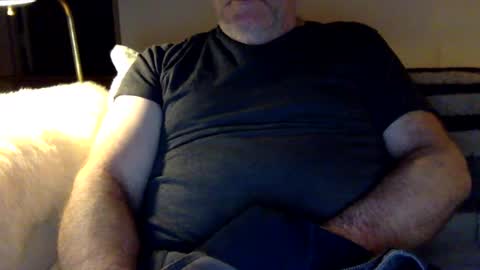 Snapshot of married_danny chatting on 01.12.25 danny online show from 01.12.25