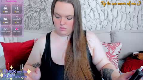 Snapshot of marry_girl chatting on 01.08.25 Mary online show from 01.08.25